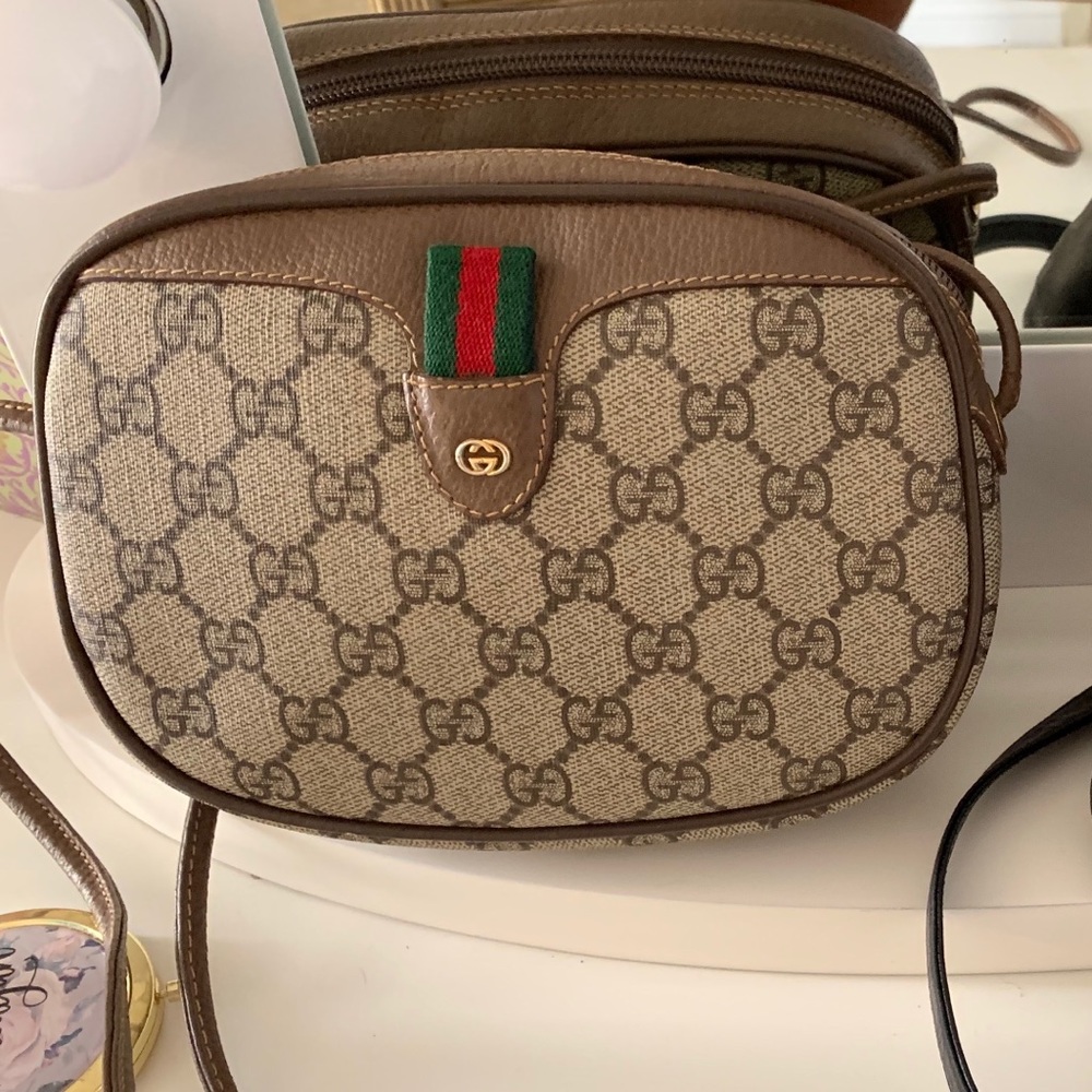 VINTAGE Authentic Gucci Crossbody Purse
